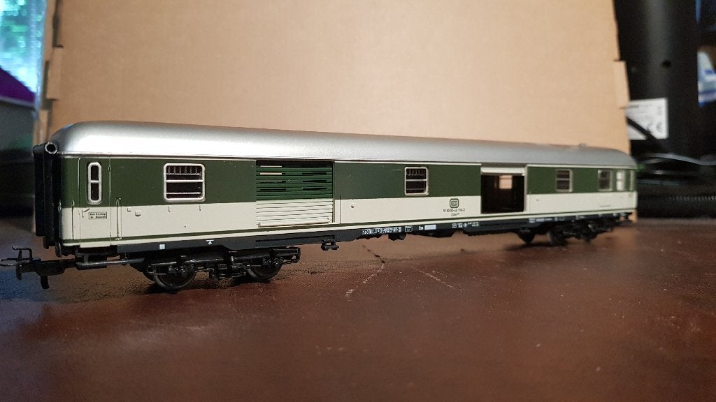 Märklin 4093 Bagagerijtuig van de DB, Wisselstroom, Ophalen of Verzenden, Märklin, Nieuw