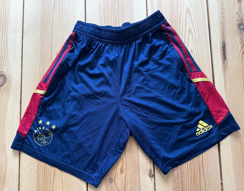 Ajax Adidas short / broek heren - Blauw / Rood - Small, Blauw, Nieuw, Ophalen of Verzenden, Adidas