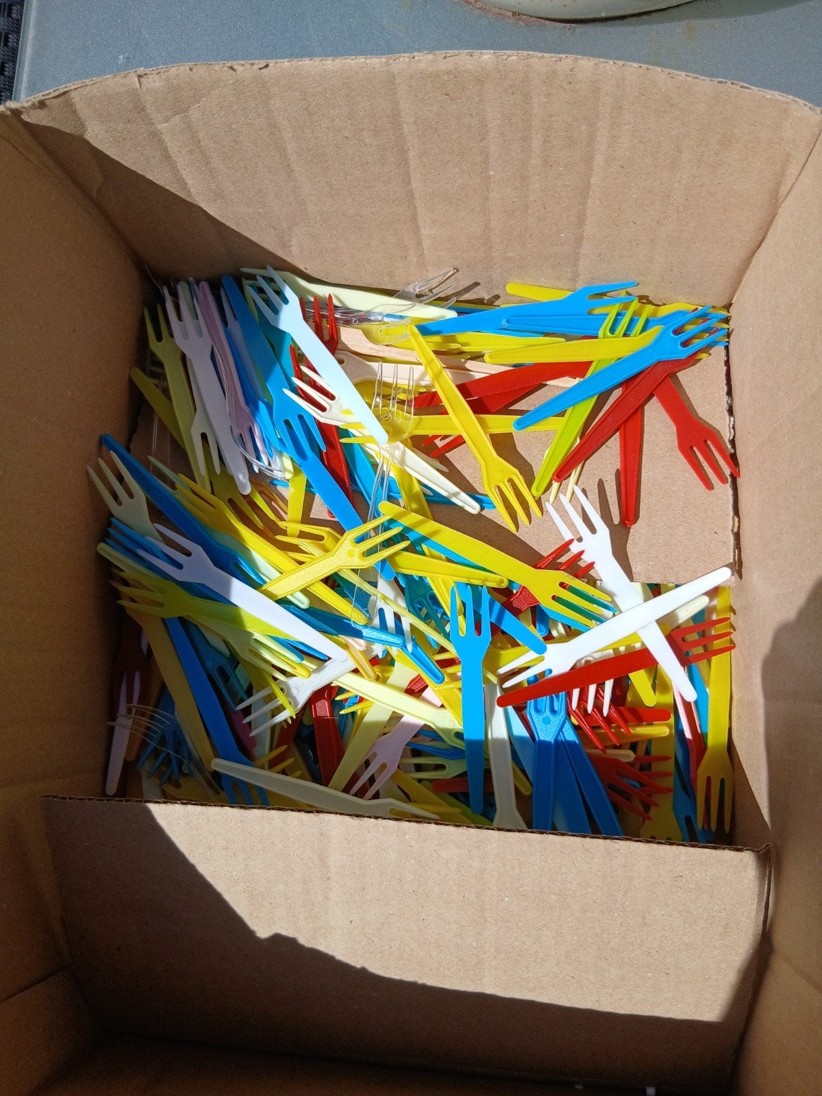 Gekleurde plastic vorkjes, Overige typen, Kunststof, Nieuw, Ophalen of Verzenden
