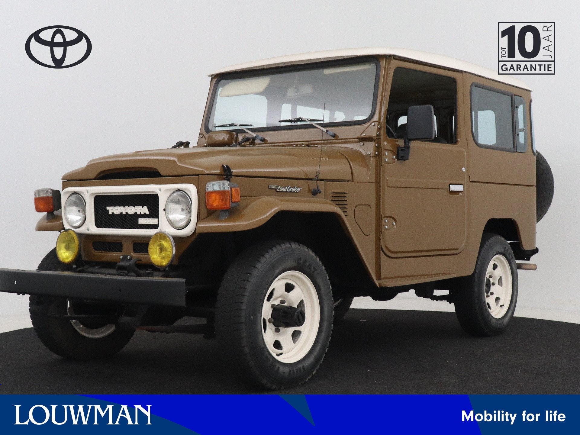 Toyota Land Cruiser 4.2 (bj 1982), Auto's, Zwart, Bruin, Leder, Bedrijf