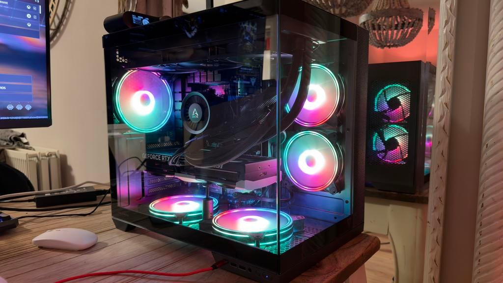Game PC (AMD Ryzen 7 9800X3D, MSI RTX 5080 Ventus 3X 16GB), Ophalen of Verzenden, Zo goed als nieuw, Gaming, SSD