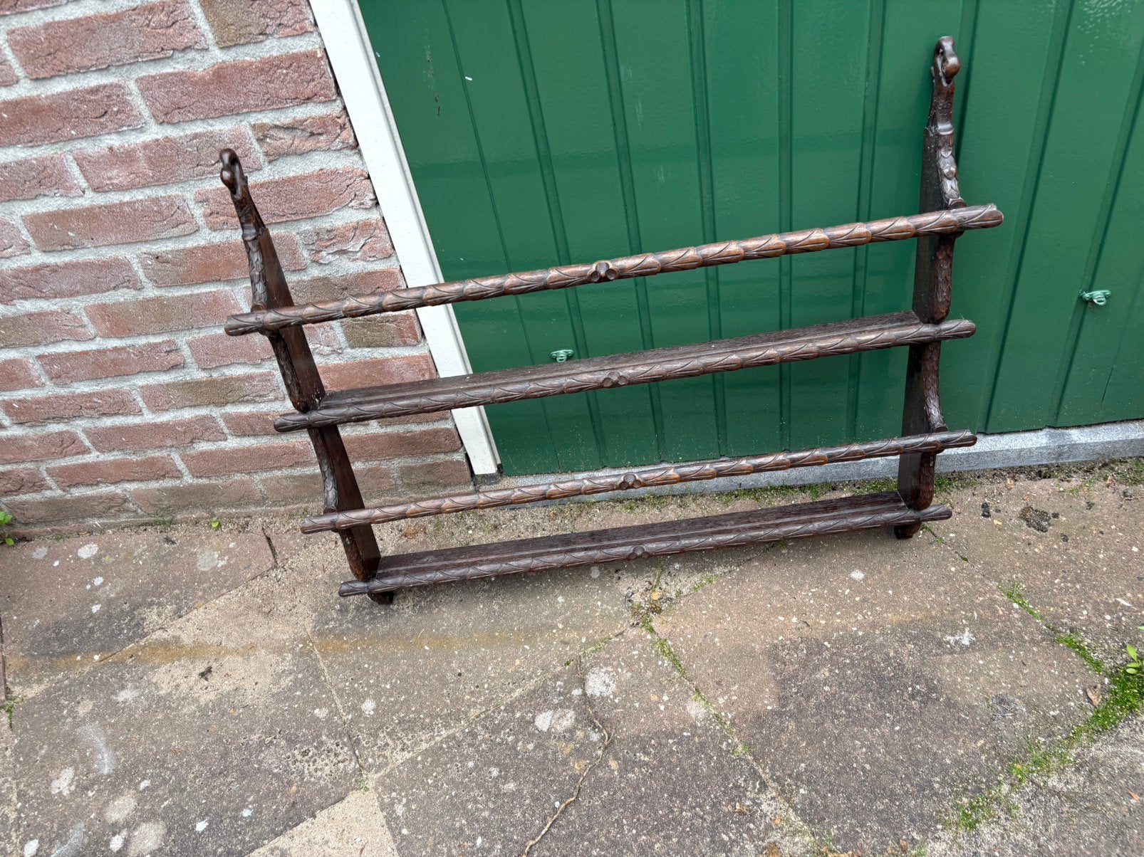 Te koop: antiek eiken houten bordenrek, Ophalen