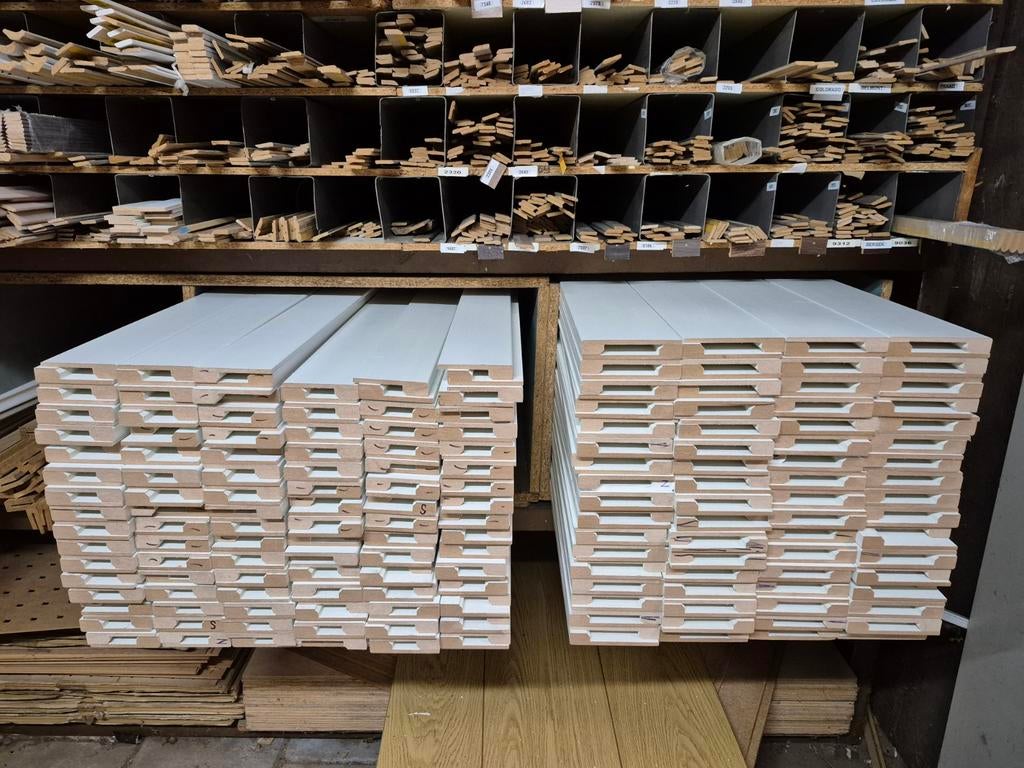Overzetplint, renovatie plinten 18x90 en 18x120mm ral9010, Doe-het-zelf en Verbouw, Plinten en Afwerking, Ophalen, Nieuw, Havenstraat 11