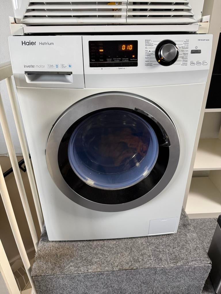 Haier Hatrium Voorlader Wasmachine - Goed Onderhouden, Ophalen, 1200 tot 1600 toeren, 8 tot 10 kg, Zo goed als nieuw