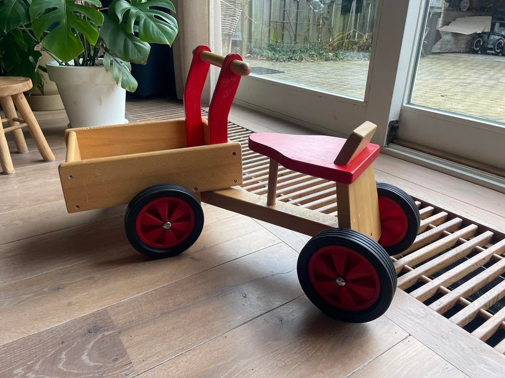 Playwood Bakfiets Loopfiets - Rood - Gebruikt-hout-fiets, Kinderen en Baby's, Speelgoed | Houten speelgoed, Ophalen, Gebruikt