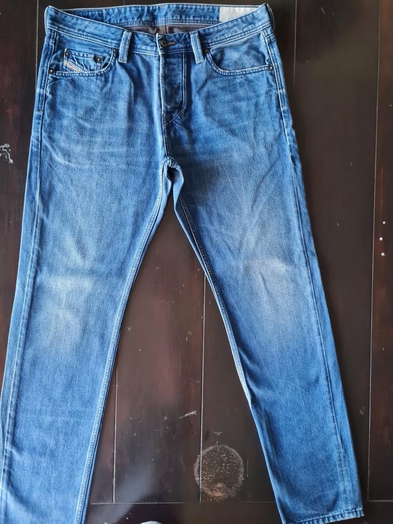 DIESEL LARKEE BEEX REGULAR TAPERED JEANS SIZE 32/32, Ophalen of Verzenden, Zo goed als nieuw, Blauw, W32 (confectie 46) of kleiner