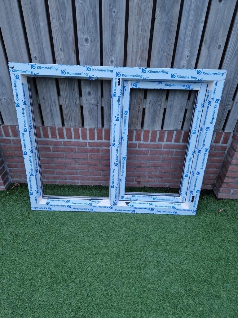 Nieuw, kunststof kozijn, kömmerling. 9001 houtnerf, Kunststof, Raamkozijn, Nieuw, 75 tot 150 cm