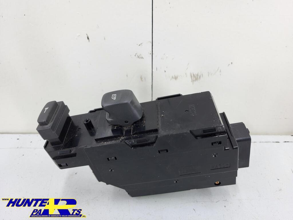 Raamschakelaar RV Volvo V70/XC70/S60/S80 ('00-'09) 30658117, Gebruikt, Ophalen of Verzenden, Volvo, Volvo