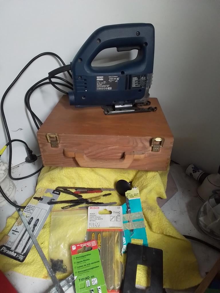 12721) Atlas Copco step 600x decoupeerzaag met extra zaagjes, Ophalen of Verzenden, Minder dan 600 watt, Decoupeerzaag, 30 tot 70 mm