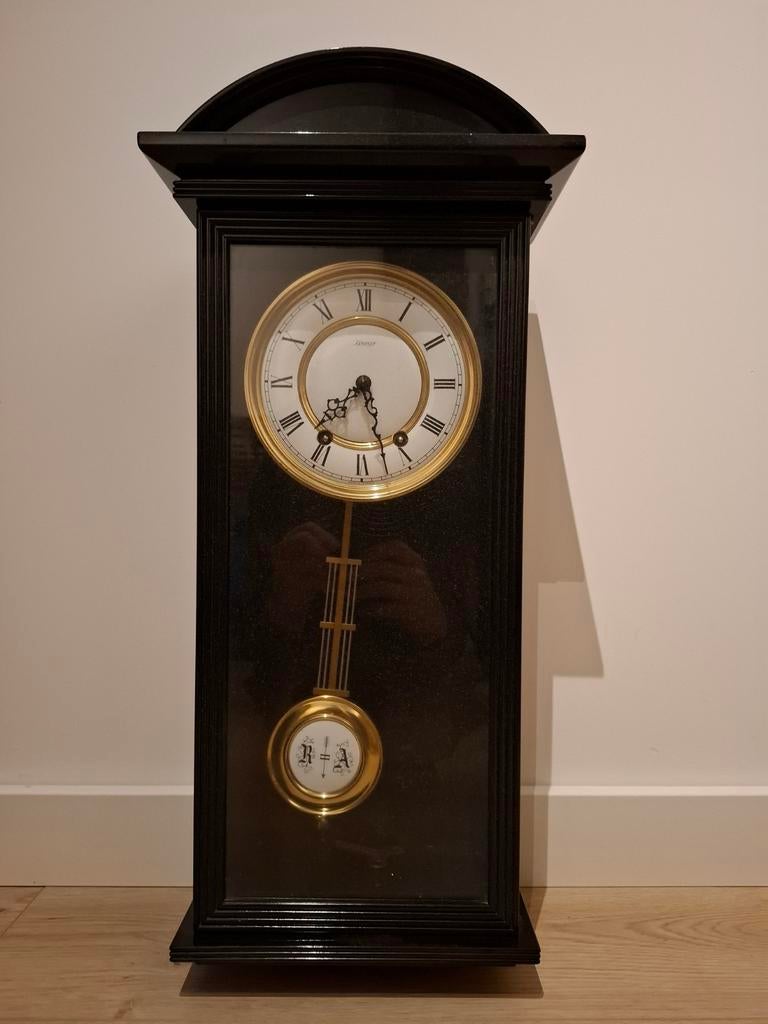 Kieninger regulateur klok, Ophalen