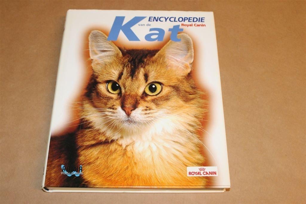Encyclopedie van de kat / Royal Canin, Boeken, Dieren en Huisdieren, Zo goed als nieuw, Katten, Ophalen of Verzenden