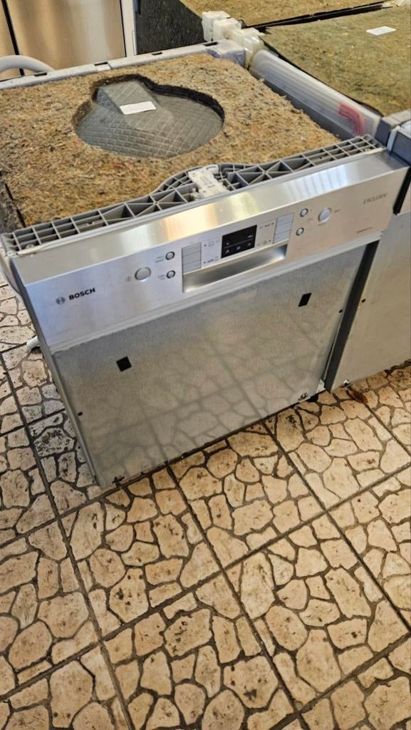 Foto 5 van Nette inbouw Bosch vaatwasser Silence plus inc Garantie