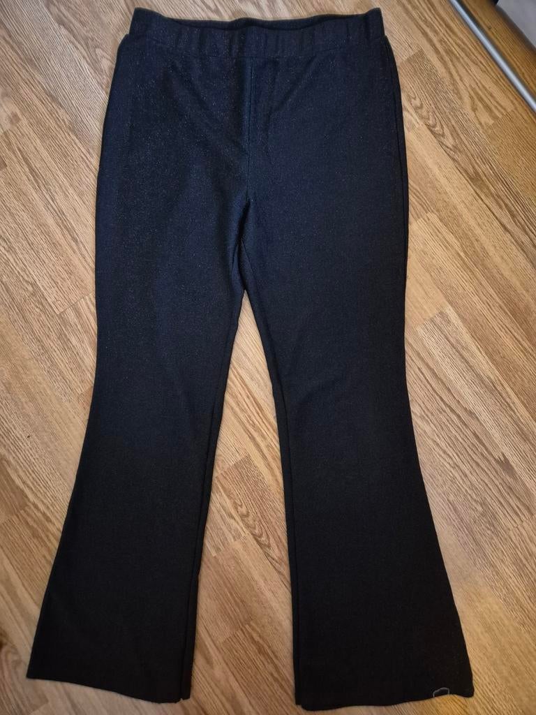Zwarte glitter NA-KD flared broek - maat 42, NA-KD, Zwart, Maat 42/44 (L), Ophalen of Verzenden