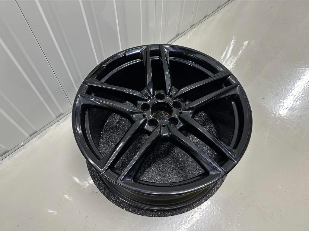 Mercedes W213 E63 AMG Velg 1 Stuk A2134012800 Zwart, Ophalen, Gebruikt, Velg(en), 265 mm