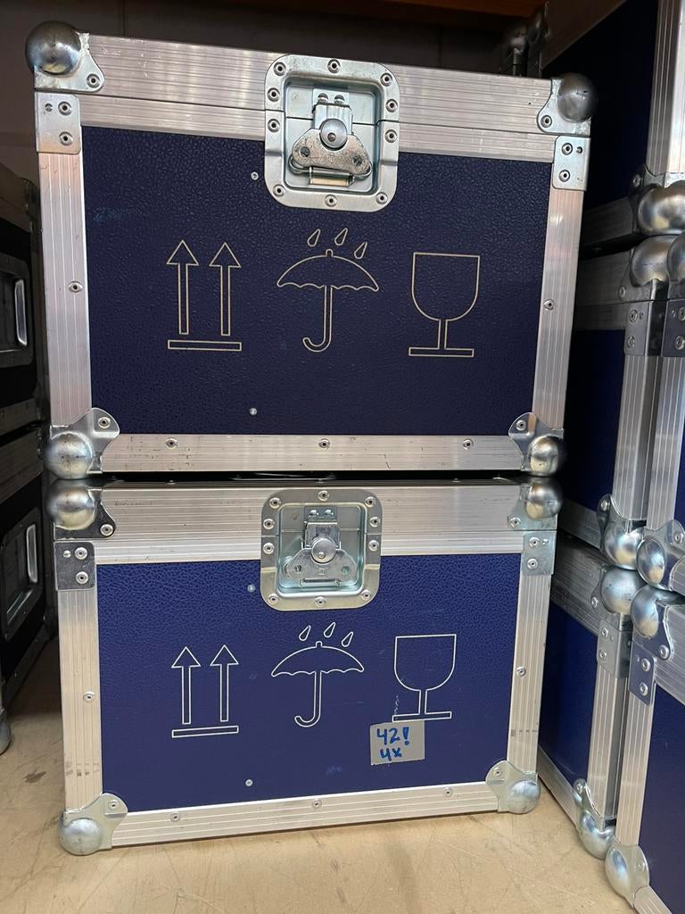 PRO FLIGHTCASES. 40x20,5cm 25+ 3,5cm Hoog Klapdeksel case 42, Ophalen, Zo goed als nieuw, Overige instrumenten, Flightcase