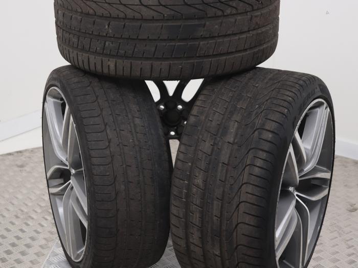 Sportvelgenset + banden van een Aston Martin DB9, Auto-onderdelen, Banden en Velgen, 12 maanden garantie, Gebruikt, -, -