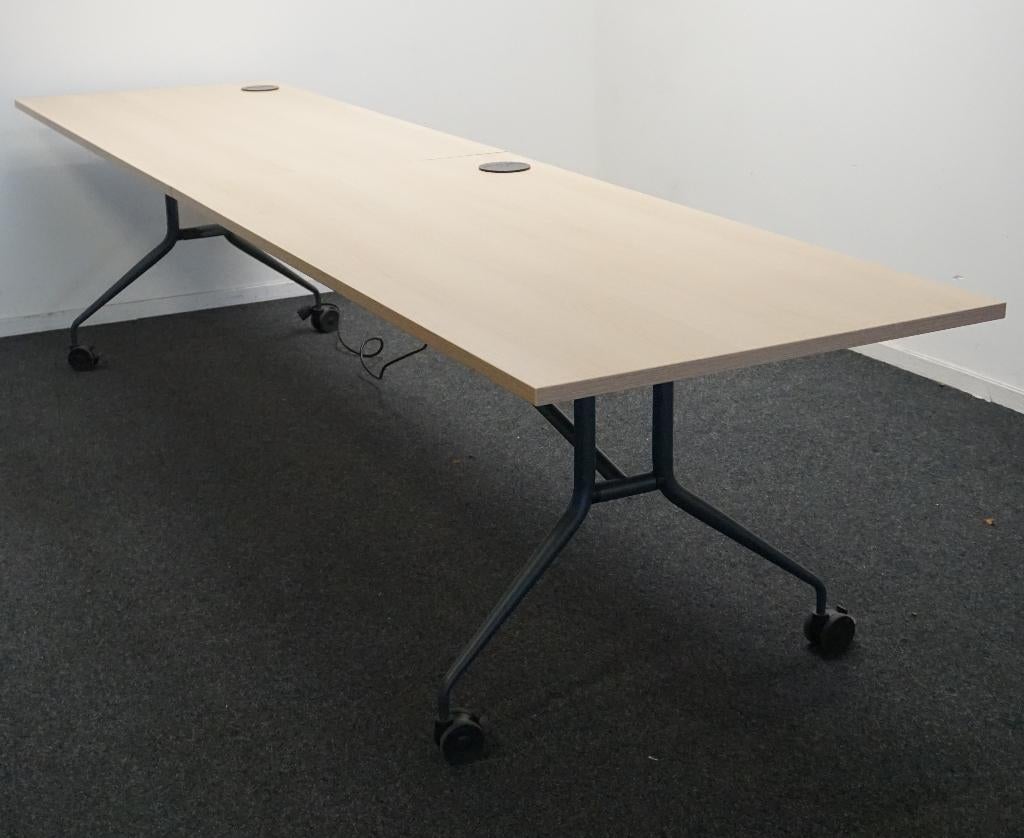 Mara Klaptafel Verrijdbaar | 320 x 80 cm | Incl Stopcontact, Gebruikt, -, -, 200 cm of meer