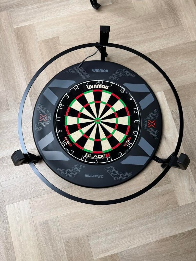 Autodarts systeem incl. Dartbord, Surround en verlichting, Ophalen of Verzenden, Nieuw, Dartbord