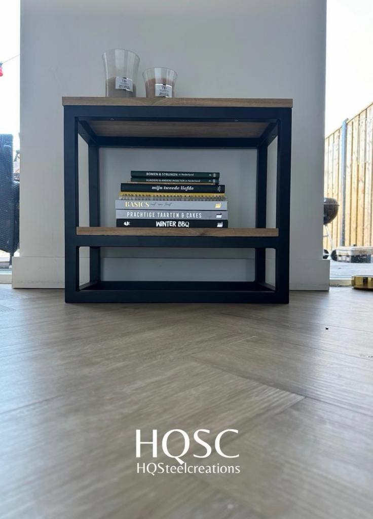 Foto 8 van Nieuwe side table op maat gemaakt met eiken hout poedercoat