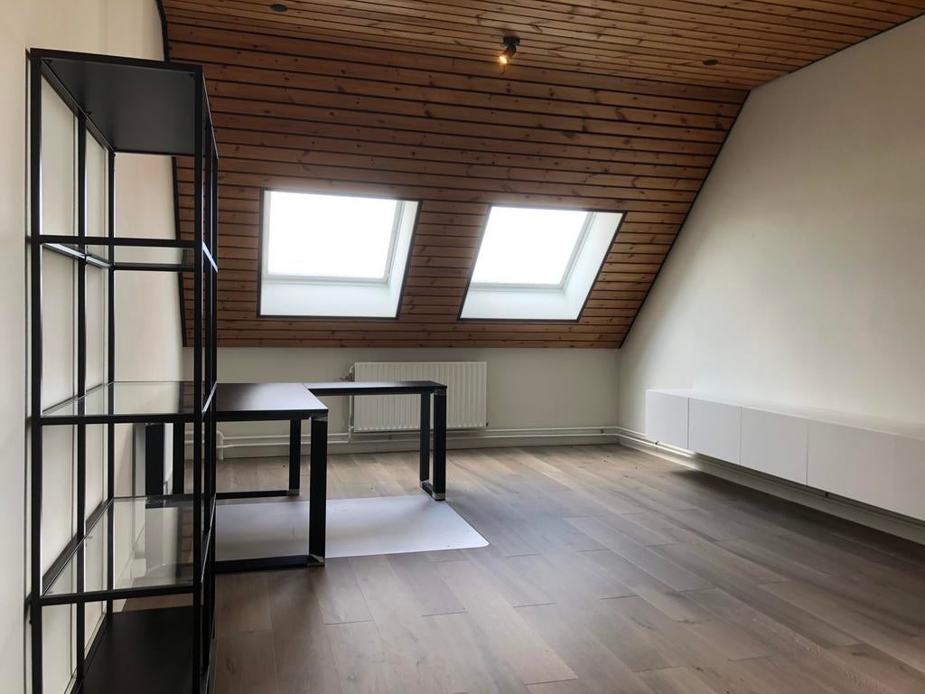 Te huur in Cuijk: kantoorkamer(s) & werkplaats / box, Kantoorruimte