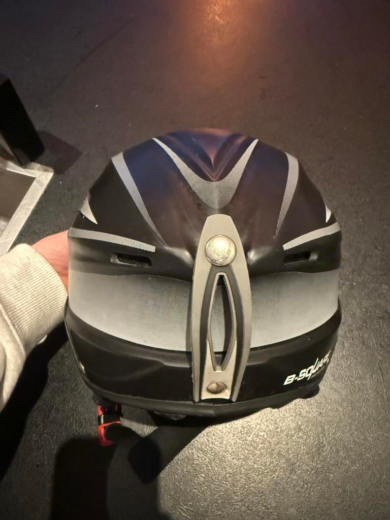 Gratis Skihelm - B-Square Protection, Sport en Fitness, Gebruikt, Overige typen, Skiën, Ophalen