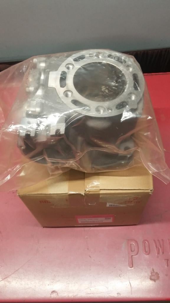 Honda cr250 '05-'07 nieuwe originele cilinder., Motoren, Ophalen of Verzenden