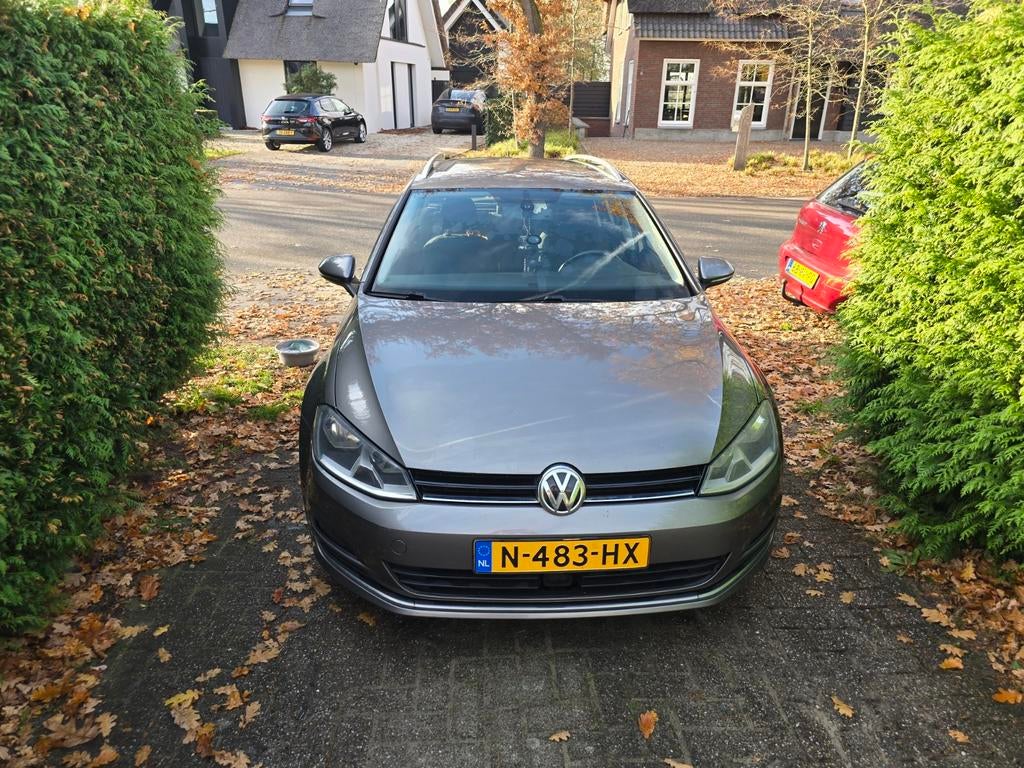 Volkswagen Golf 1.6 TDI 77KW Variant DSG 2014 Grijs, Auto's, Volkswagen, Particulier, Golf, Diesel, C, Stationwagon, Automaat