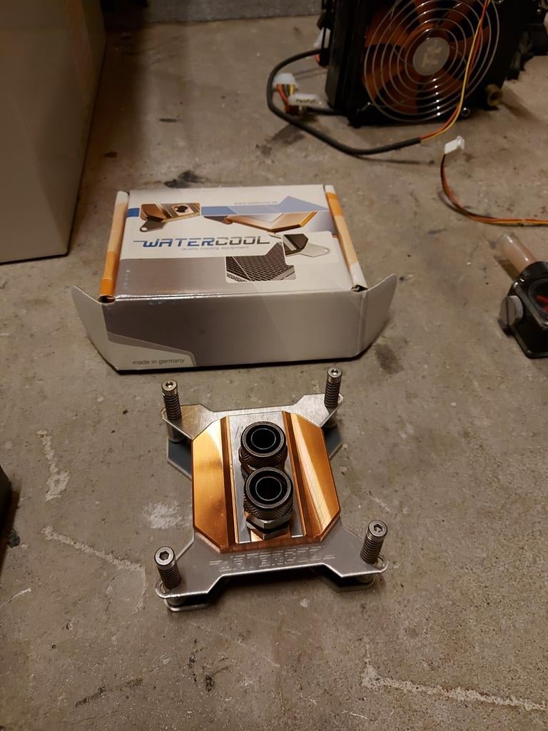 Te koop custom water koeling voor intel, Huis en Inrichting, Kachels, Ophalen, Nieuw, Hout, Houtkachel