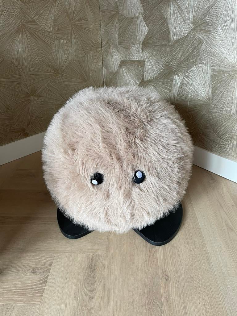 Leuke ronde harige poef!, Ophalen, Zo goed als nieuw, Rond, 50 tot 75 cm