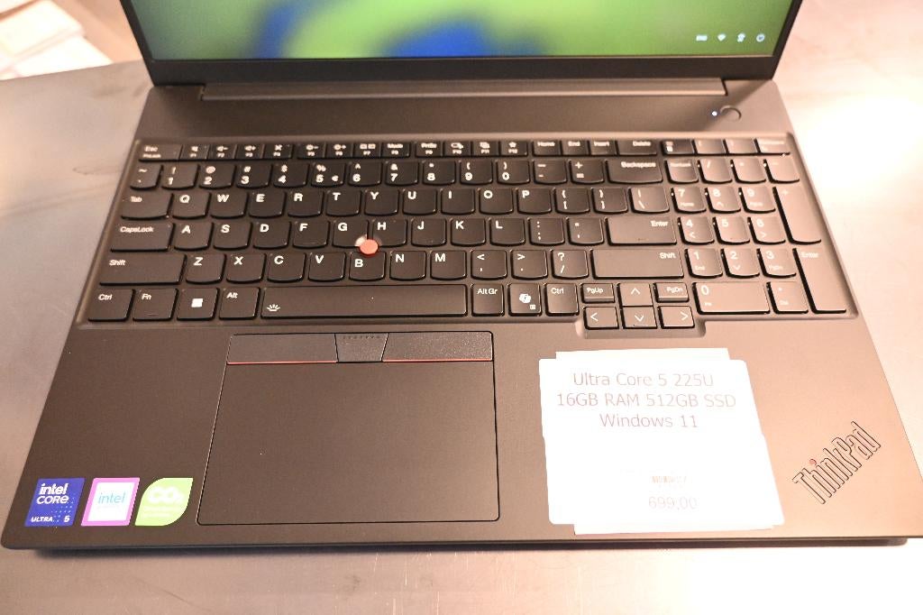 Lenovo ThinkPad Laptop E16 Gen 3 512GB Windows 11, Computers en Software, Laptop-opladers, Ophalen of Verzenden, Gebruikt, Lenovo
