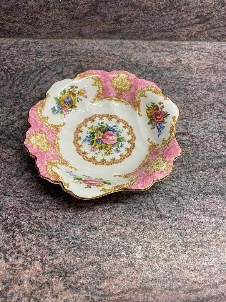 Royal Albert Lady Carlyle bon bon schaaltje, Huis en Inrichting, Keuken | Servies, Ophalen, Overige stijlen, Porselein, Schaal of Schalen