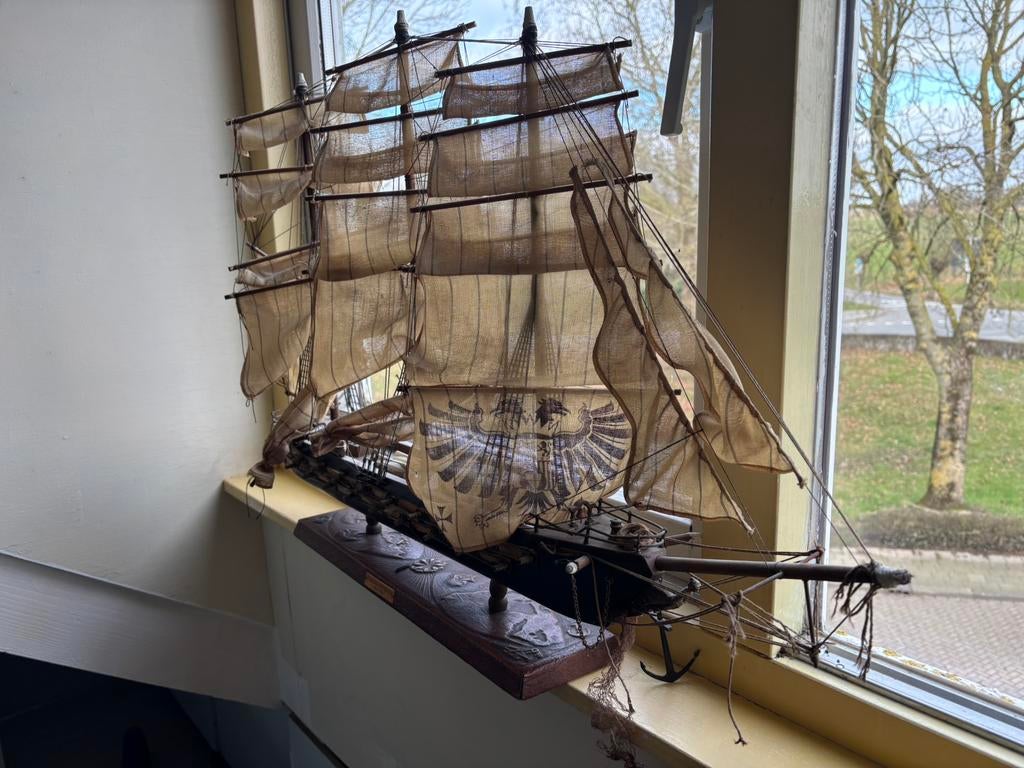 Schaalmodel zeilschip, Ophalen