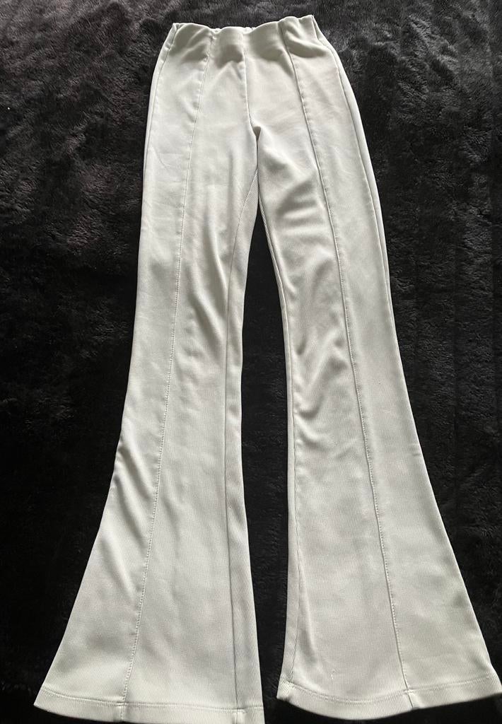 Zandkleurige flair broek NEW YORKER maat XXS, Kleding | Dames, Broeken en Pantalons, Beige, Ophalen of Verzenden, Maat 34 (XS) of kleiner