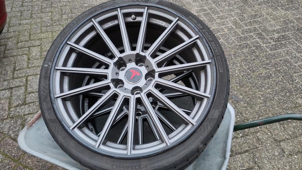 Aez velgen 20 inch tesla, Ophalen, Gebruikt, Velg(en), 235 mm