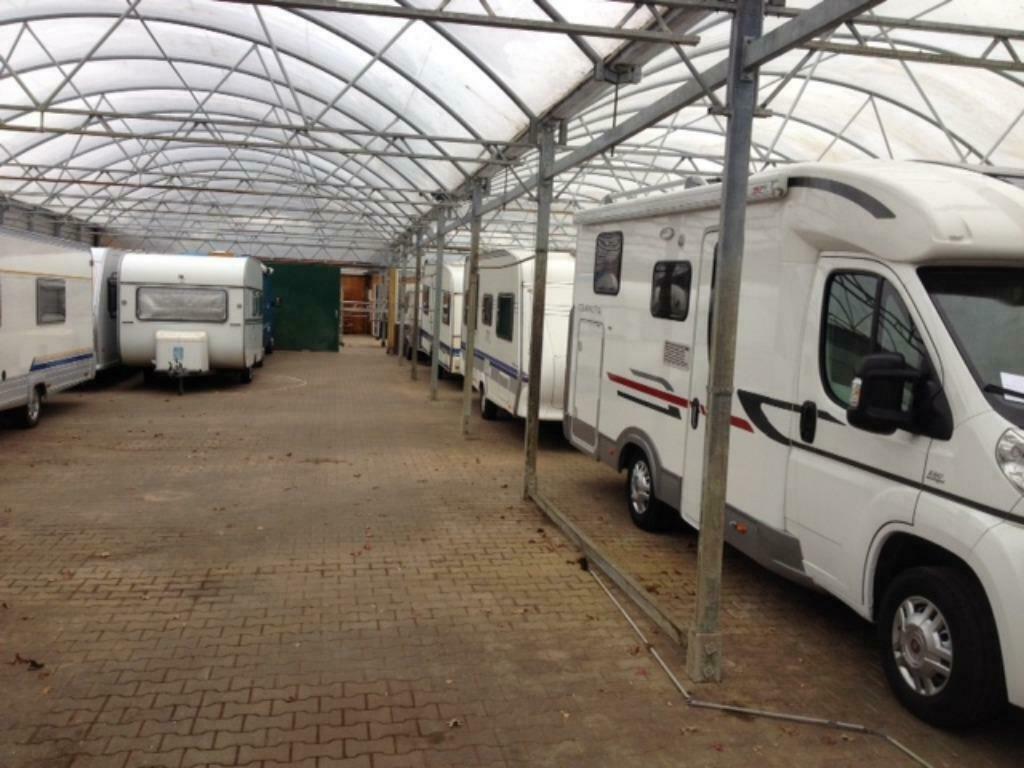 CARAVANSTALLING   €  30,- p/m2  OVERDINKEL, Caravans en Kamperen