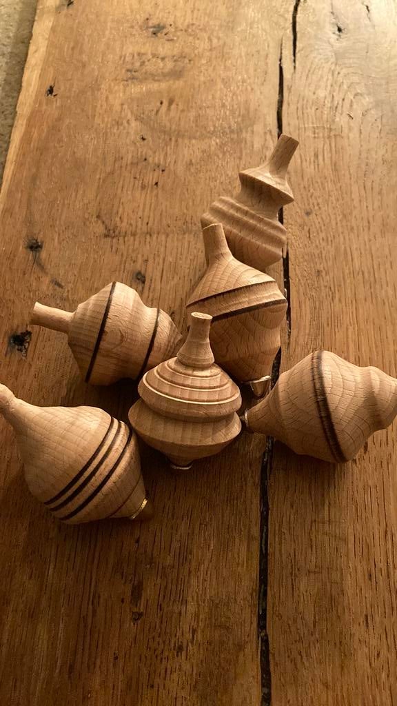Tol  handtol.  Draaitol.  Houten tol speelgoed, Wandkapstok, Ophalen of Verzenden, Zo goed als nieuw, Minder dan 100 cm