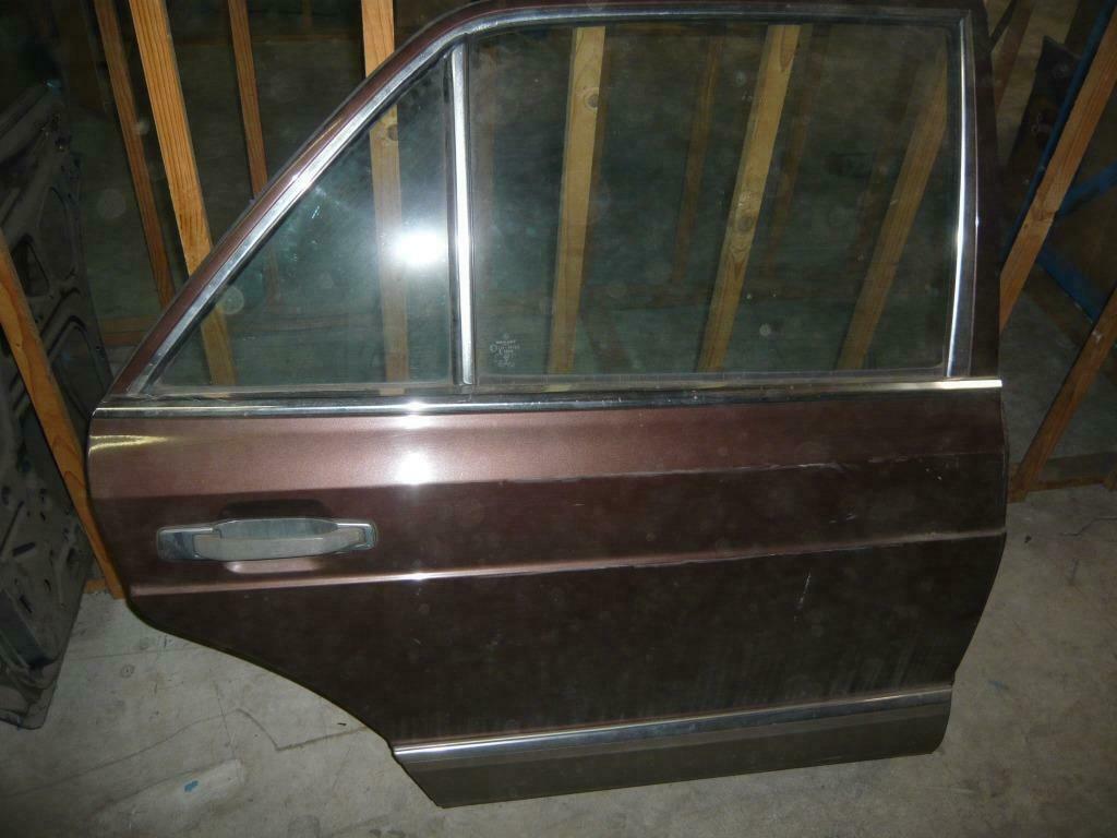 portier deur  Mercedes W 201 202 203 210 211 126 124  MB100, Auto-onderdelen, Ophalen, Gebruikt, Mercedes-Benz, Achter