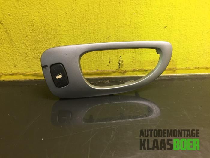Elektrisch Raam Schakelaar van een Peugeot 307, Ophalen of Verzenden, 12 maanden garantie, Gebruikt, Peugeot