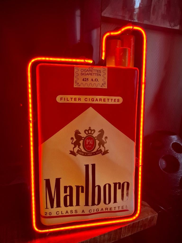 Prachtige oude werkende lichtreclame Marlboro (neon), Verzamelen, Merken en Reclamevoorwerpen, Nieuw, Lichtbak of (neon) lamp