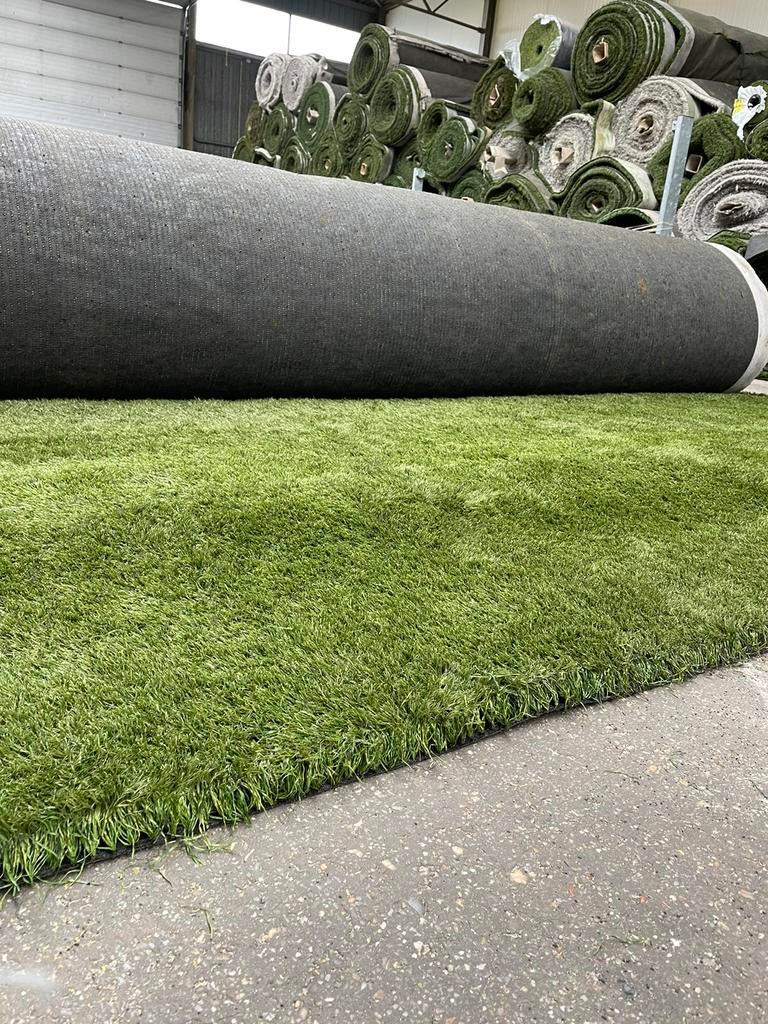 Volle Rol Kunstgras 256m2 Volledig Groen! €1600,-, Tuin en Terras, Gras en Kunstgras, Ophalen, Zo goed als nieuw, 20 m² of meer