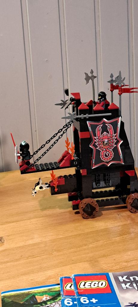 Lego Castle, Knights Kingdom 8800, Vladek's Siege Engine, Ophalen of Verzenden