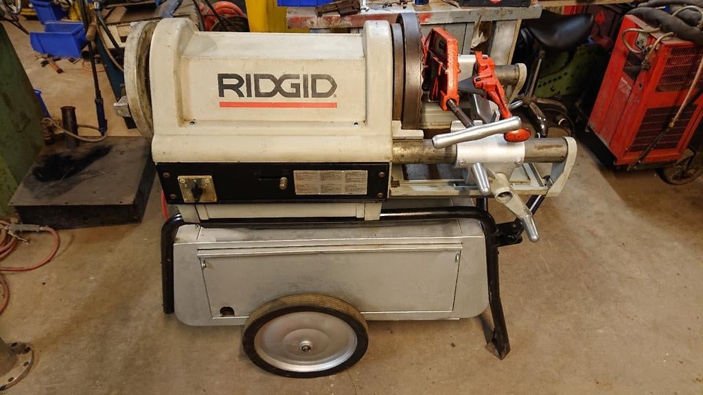 Ridgid 1224 1/4"-4" draadsnijmachine, Ophalen, Zo goed als nieuw