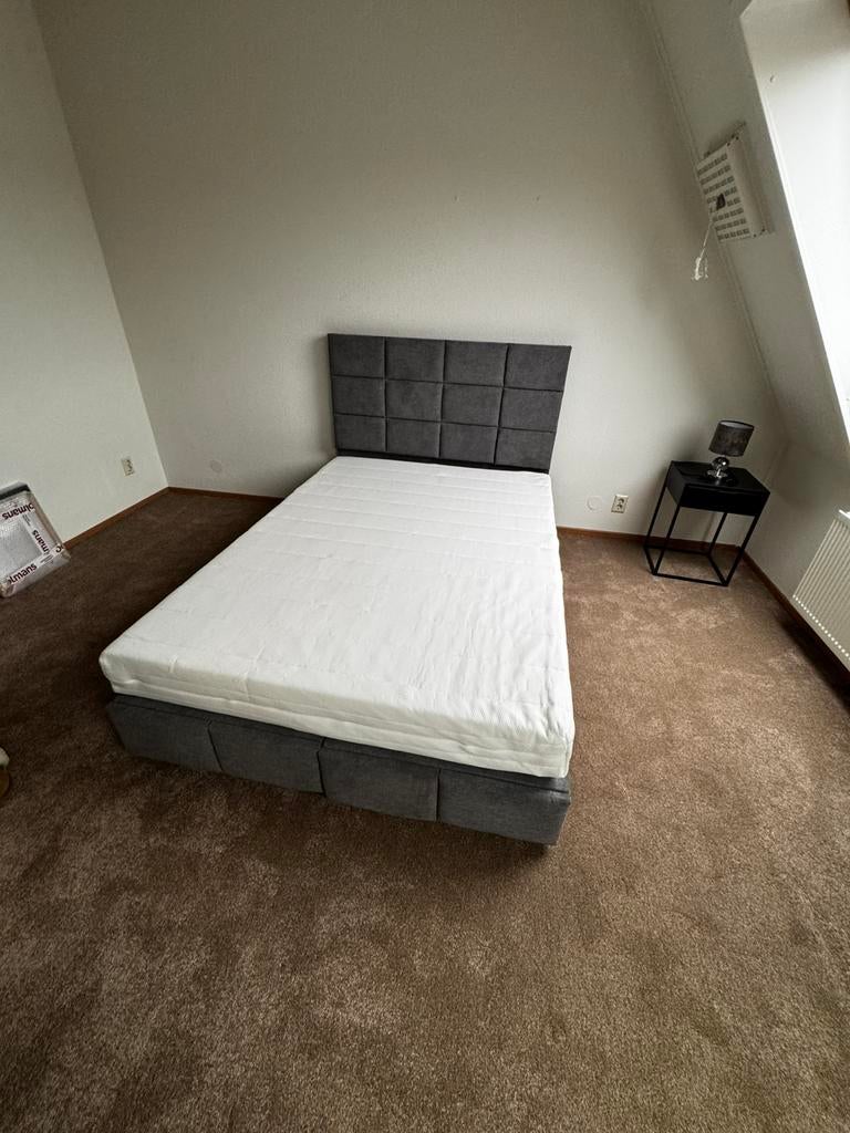 Nieuw Boxspring 140/200, Huis en Inrichting, Slaapkamer | Boxsprings, Ophalen of Verzenden, Zo goed als nieuw, Tweepersoons, 140 cm