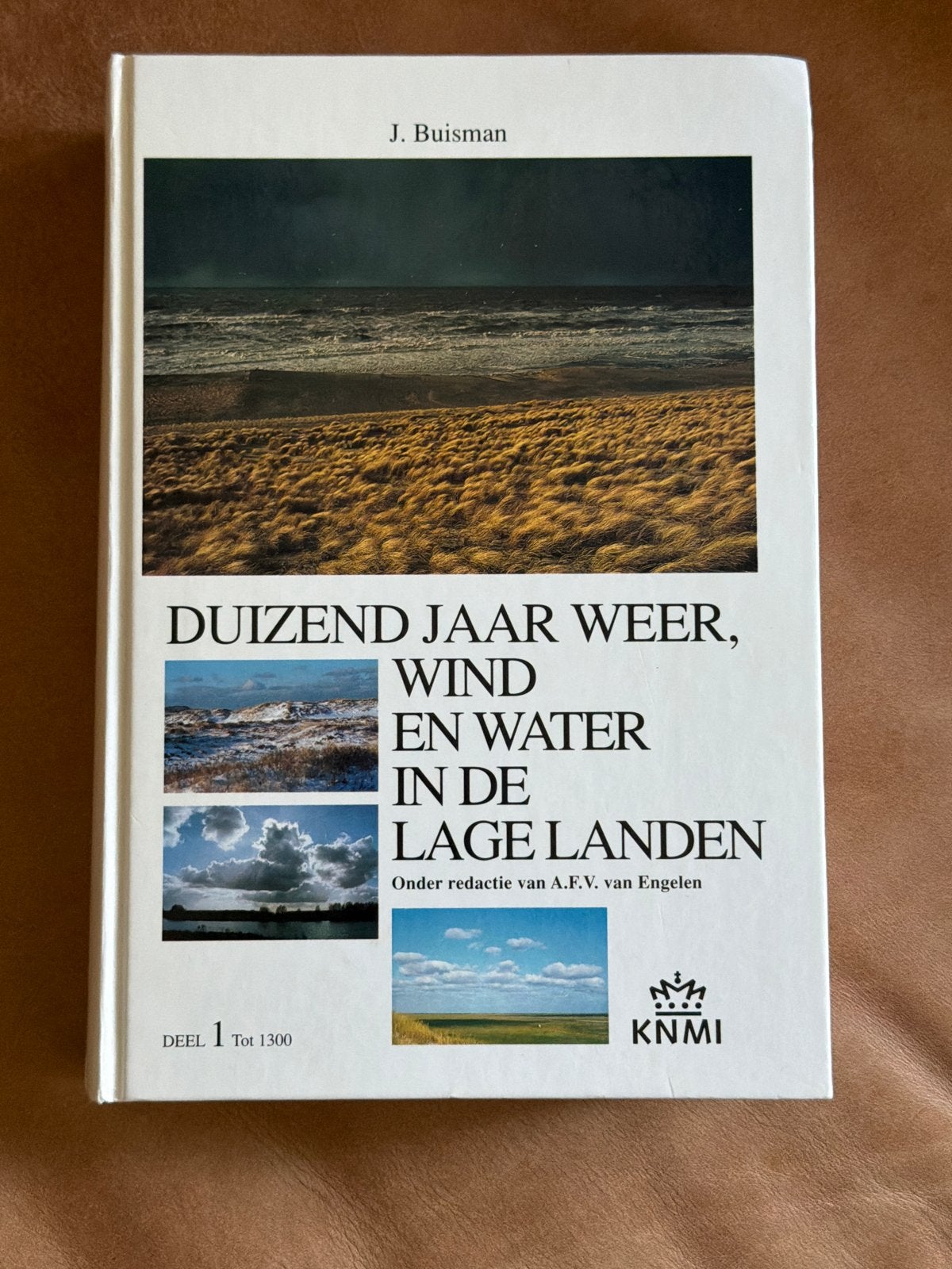 DUIZEND JAAR WEER, WIND EN WATER IN DE LAGE LANDEN, Ophalen of Verzenden, Gelezen, Overige onderwerpen