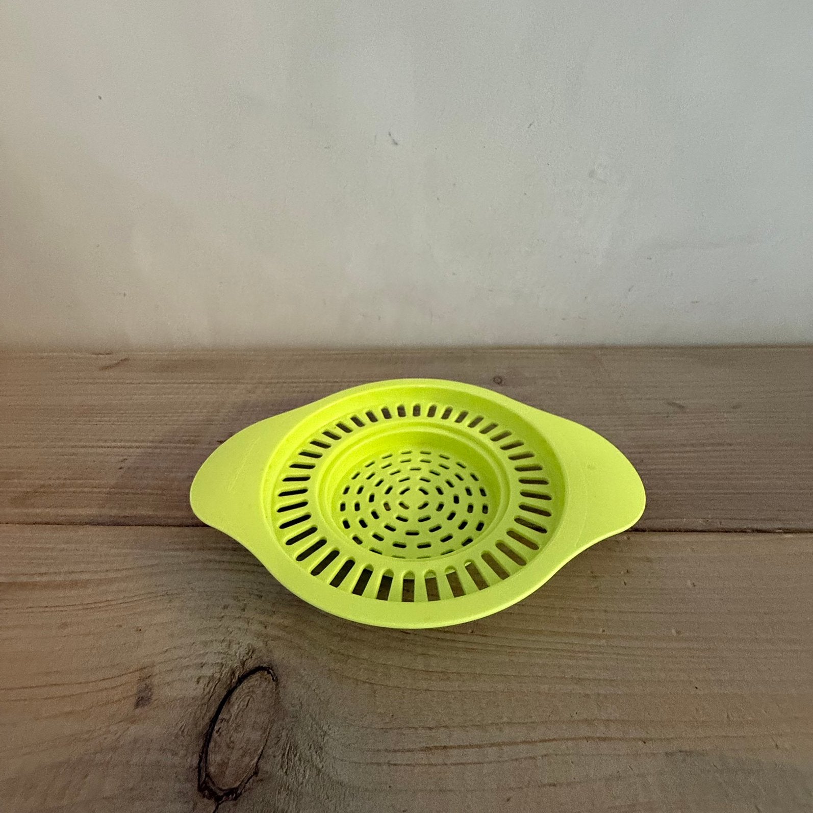 Z.g.a.n. Tupperware zeefje afgiethulp afgiet hulp vergietje, Ophalen of Verzenden, Zo goed als nieuw, Overige typen