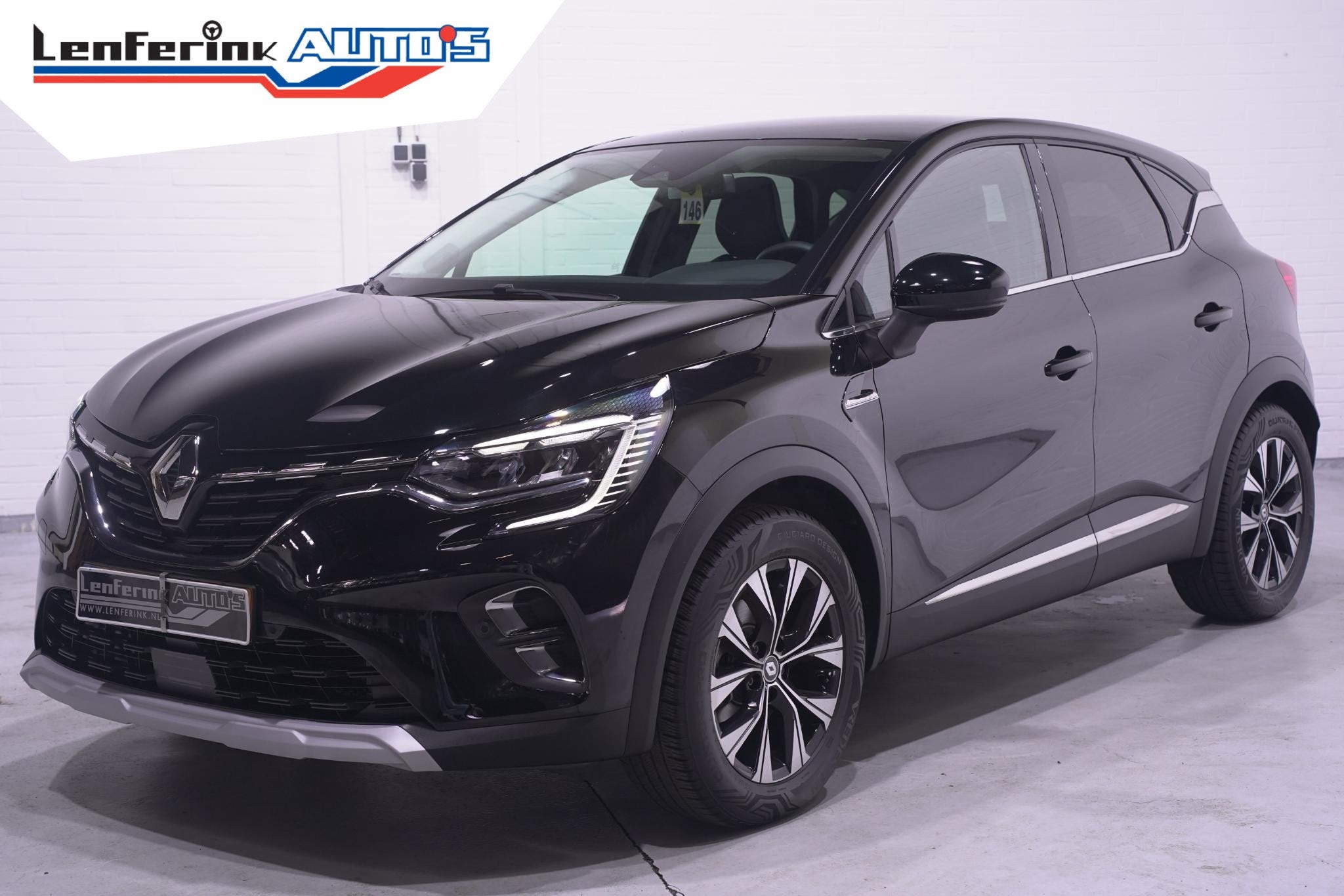 Renault Captur 1.6 E-Tech full hybrid 145 techno NAP 1e Eige, Auto's, Gebruikt, 715 kg, Leder en Stof, Zwart