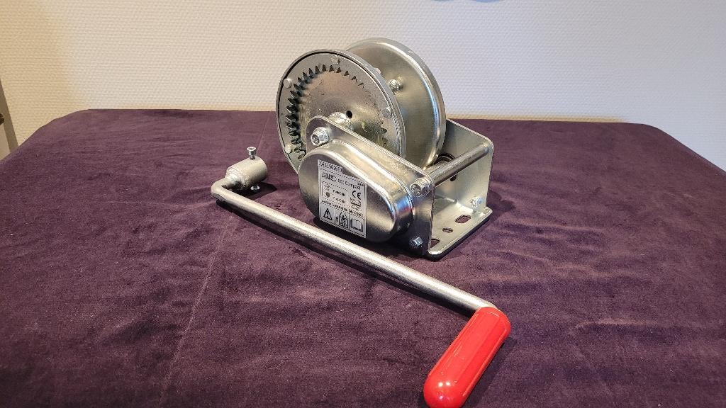 AL-KO Lier 900 Compact 900KG zonder staalkabel, Ophalen of Verzenden, Zo goed als nieuw, Handmatig