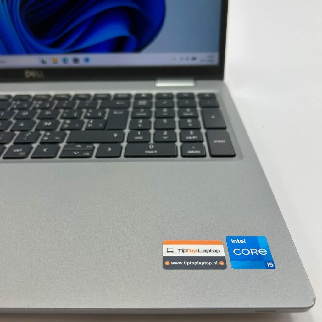 Dell Latitude 5530 – Core i5-1245U – 16GB – 256GB – AZERTY, Computers en Software, Windows Laptops, 256 GB, 15 inch, Refurbished