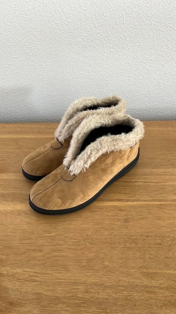 Blenzo suède sloffen/pantoffels mt 38 met stevige zool, Bruin, Ophalen of Verzenden, Zo goed als nieuw, Pantoffels of Sloffen