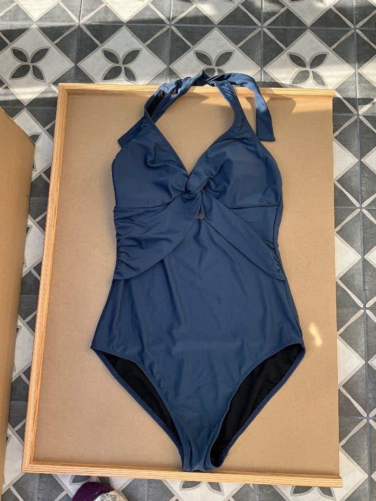BEACHWAVE badpak met knoopdetail blauw maat 44, Blauw, Nieuw, Badpak, Ophalen of Verzenden